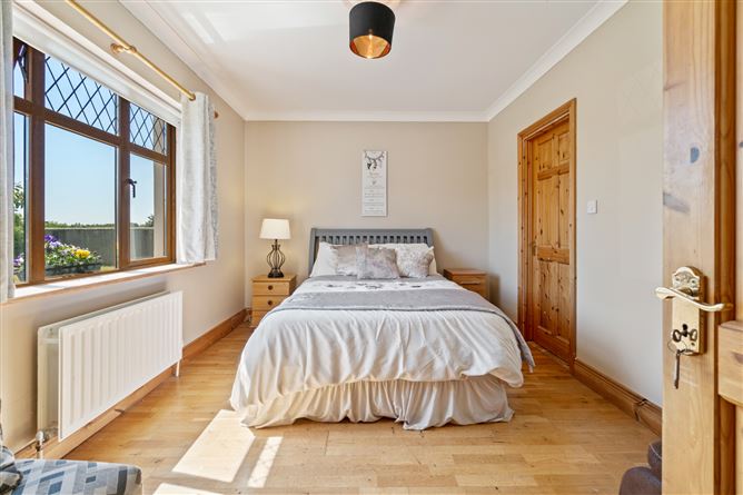 9 Glendale, Mayfield, Claremorris, Co. Mayo