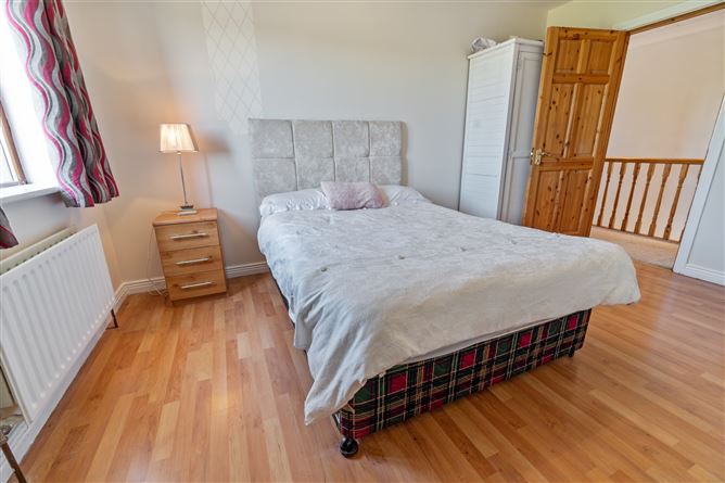 9 Glendale, Mayfield, Claremorris, Co. Mayo