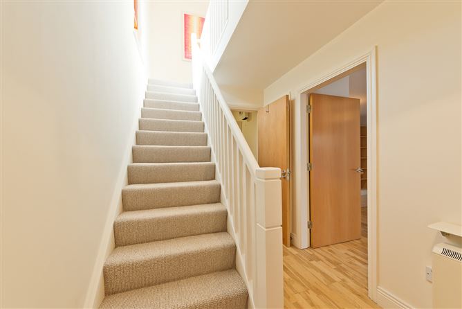 137 Hunters Green, Hunters Wood, Ballycullen, Dublin 24