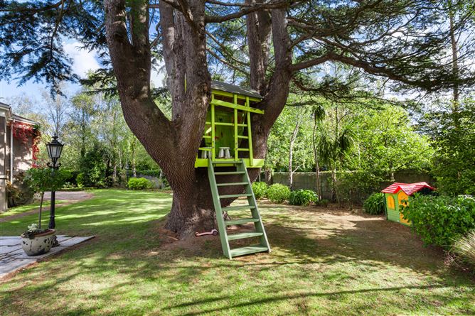 https://photos-a.propertyimages.ie/media/2/4/0/4960042/30188bd1-7b63-42aa-9163-0a6b60686768_l.jpg