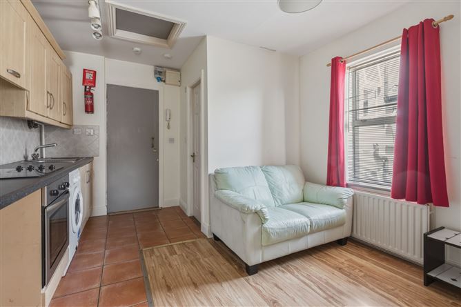 Photo 13 of 18 — 284 Rosemount Terrace, North Circular Road, Dublin 7