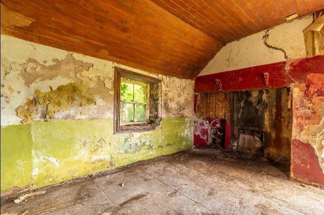 C.8.6 Lands Acres/3, 5 HA & Derelict Cottage, Tincurry, Cahir, Co. Tipperary, Tipperary