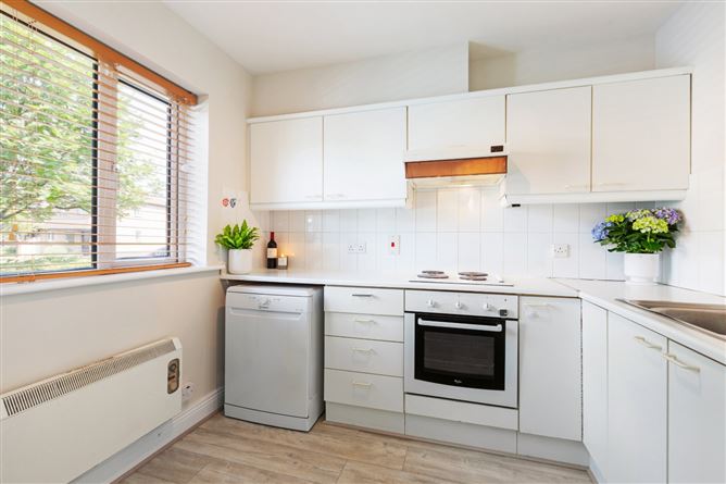 93 Donnybrook Manor, Donnybrook, Dublin 4