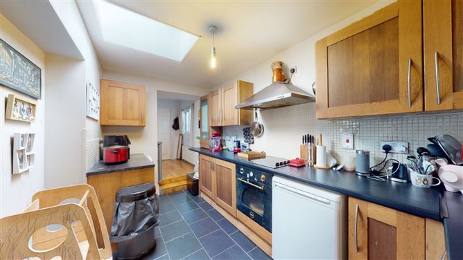 Dove Cottage, Commons Road, Loughlinstown, Dublin 18