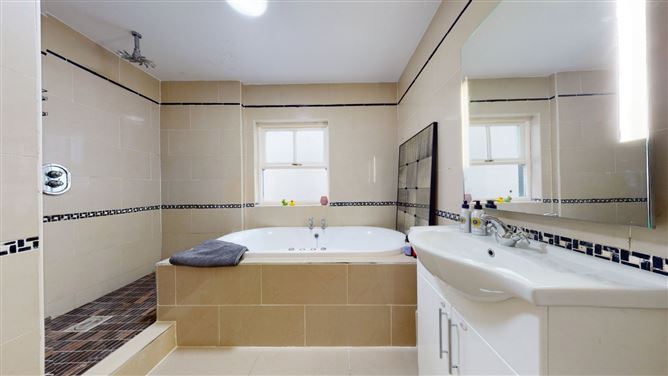 Dove Cottage, Commons Road, Loughlinstown, Dublin 18