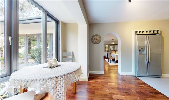 Dove Cottage, Commons Road, Loughlinstown, Dublin 18