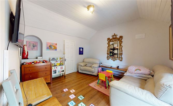 Dove Cottage, Commons Road, Loughlinstown, Dublin 18