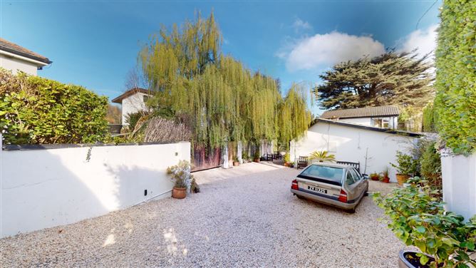 Dove Cottage, Commons Road, Loughlinstown, Dublin 18