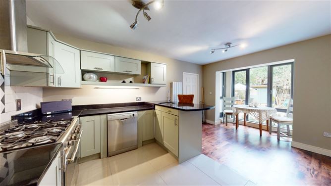 Dove Cottage, Commons Road, Loughlinstown, Dublin 18