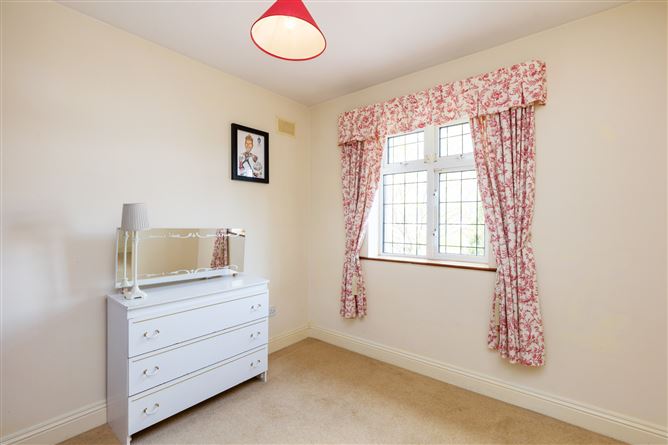 29 Oaktree Grove, Castleknock, Dublin 15