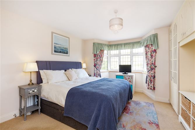 29 Oaktree Grove, Castleknock, Dublin 15