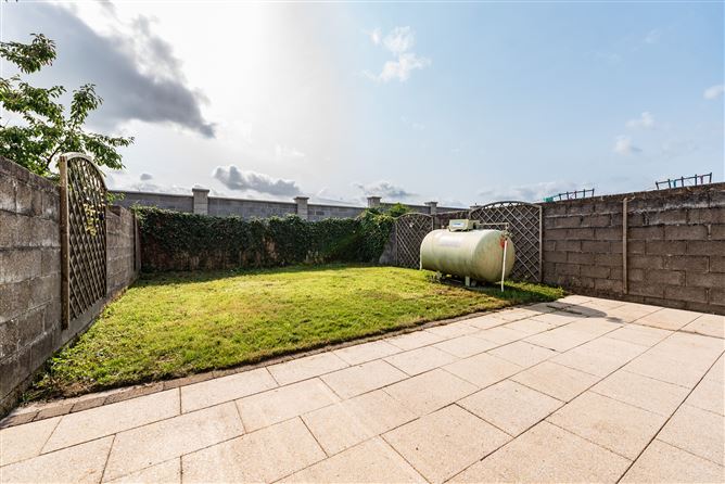 79 Rathcurragh, Green Road, Newbridge, Co. Kildare