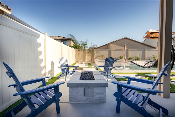 Luxe & Light,Coachella,California,USA