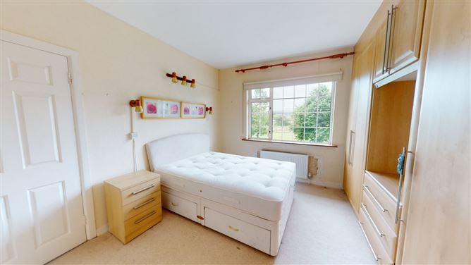 73 Meadow Vale, Blackrock, Co. Dublin