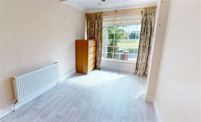 73 Meadow Vale, Blackrock, Co. Dublin