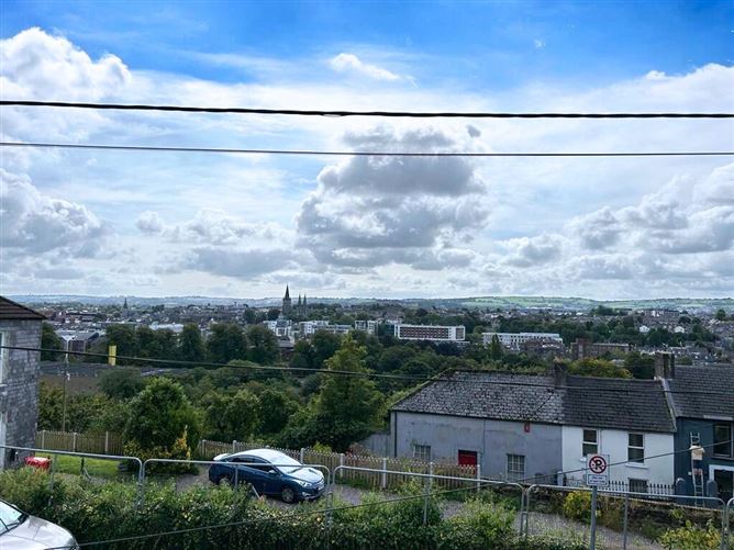  9 Salmon View Terrace, Sundays Well Avenue, Sundays Well, Cork