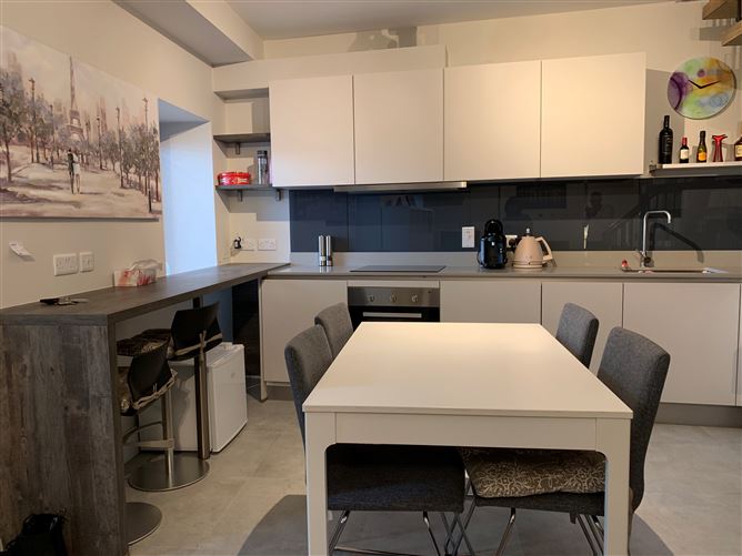  9 Salmon View Terrace, Sundays Well Avenue, Sundays Well, Cork