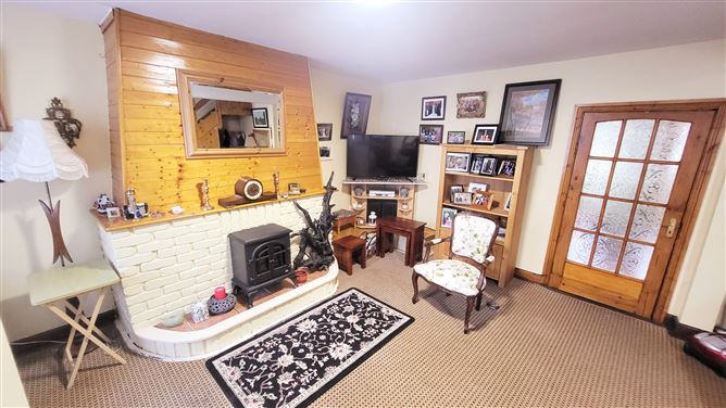 Newbridge Street, Birr, Offaly