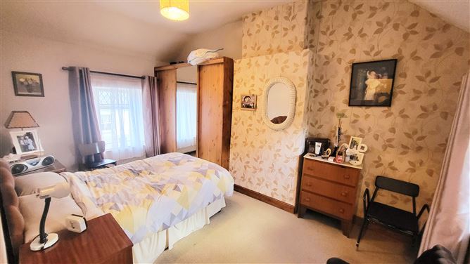 Newbridge Street, Birr, Offaly