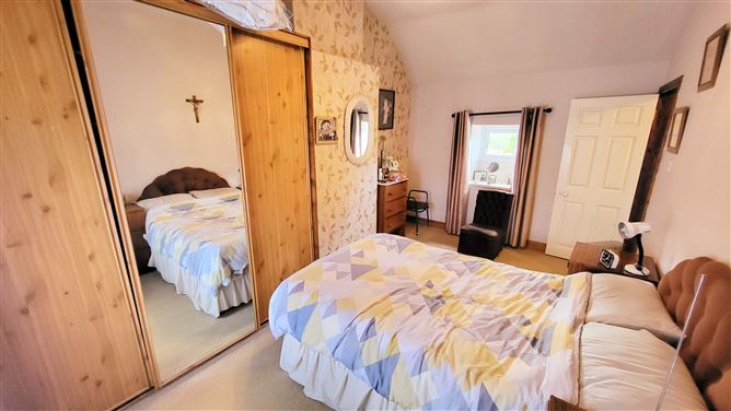 Newbridge Street, Birr, Offaly