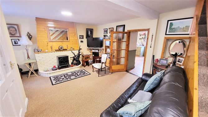 Newbridge Street, Birr, Offaly