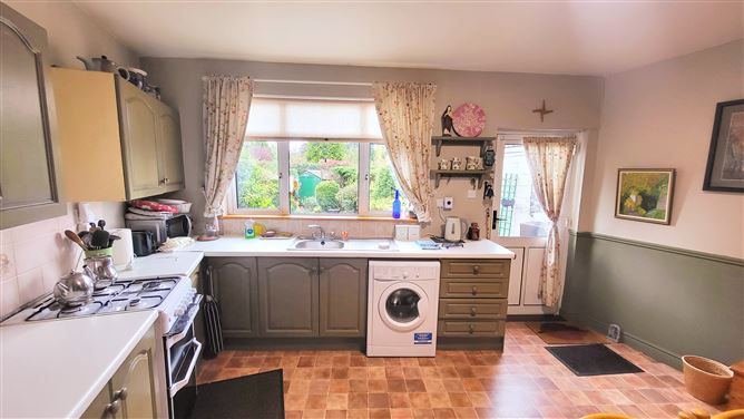 Newbridge Street, Birr, Offaly