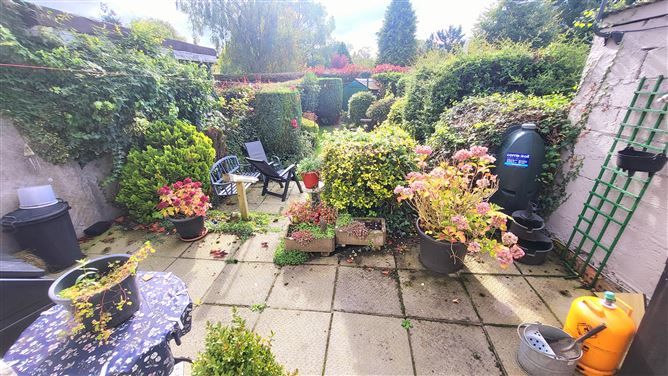 Newbridge Street, Birr, Offaly