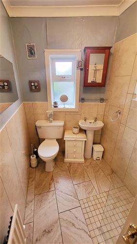 Newbridge Street, Birr, Offaly