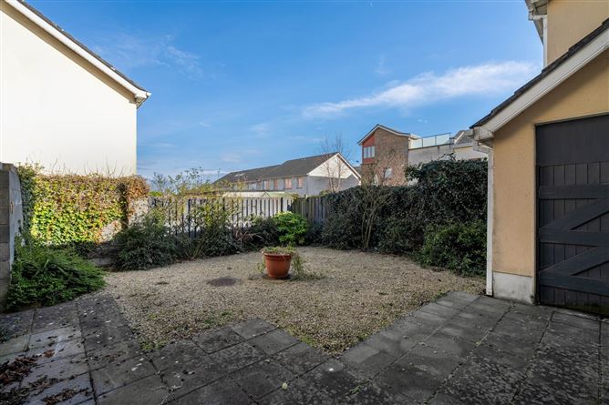 2 Fernleigh Drive, Castleknock, Dublin 15, County Dublin