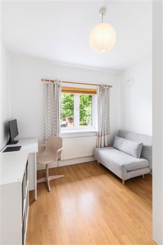 Photo 12 of 19 — 9 Luttrellstown Close, Castleknock, Dublin 15