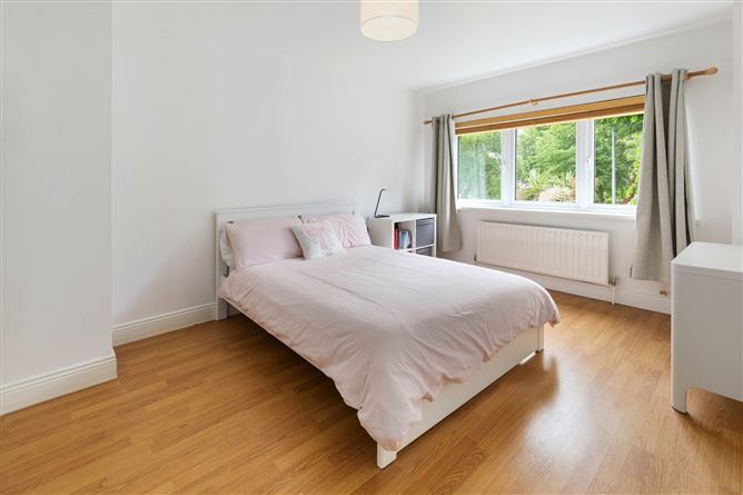 Photo 11 of 19 — 9 Luttrellstown Close, Castleknock, Dublin 15