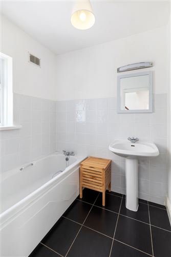 Photo 13 of 19 — 9 Luttrellstown Close, Castleknock, Dublin 15