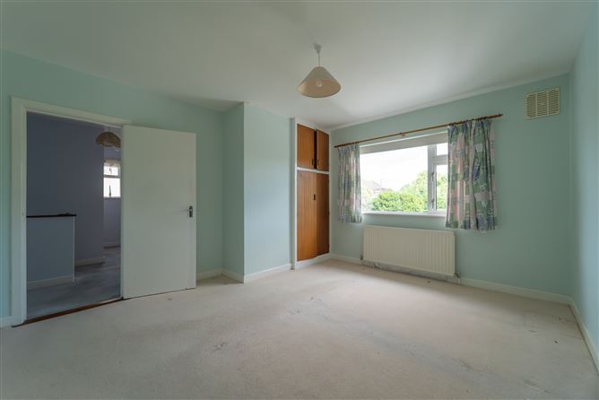 Photo 18 of 27 — 13 Springfield Drive , Templeogue, Dublin 6W