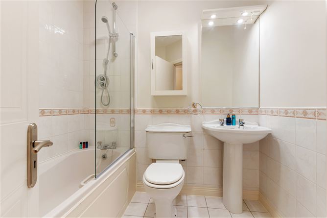8 Belfield Park, Stillorgan Road, Blackrock, Co. Dublin