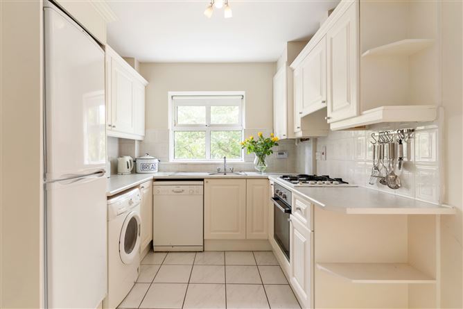 8 Belfield Park, Stillorgan Road, Blackrock, Co. Dublin