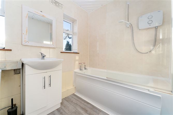 35 Fortfield Drive, Terenure, Dublin 6W