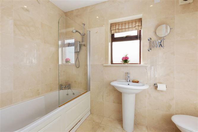 2 Saint Wolstans Court, Celbridge, Co. Kildare