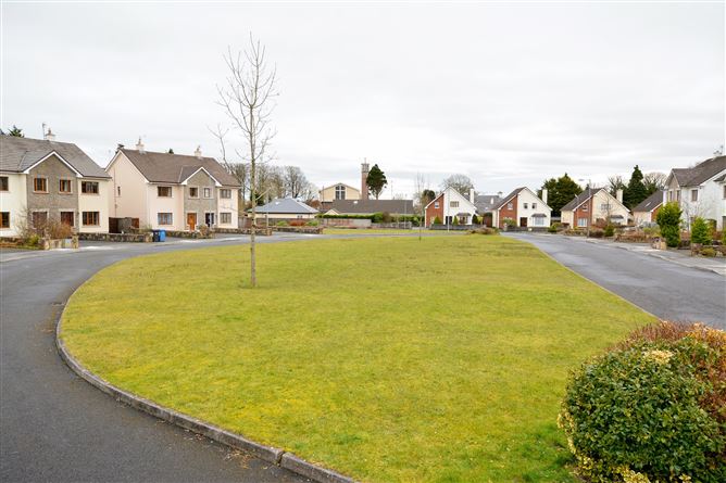 46 Pine Grove, Moycullen, Galway