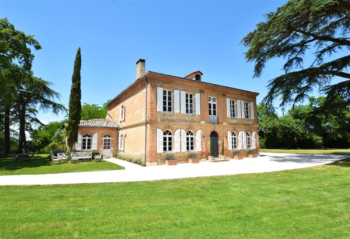 Castle of Dreams,Glatens,Occitanie,France