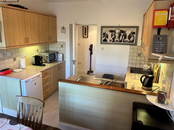 Ref 1186 - Apartment 3, Cable Station, Waterville, Kerry