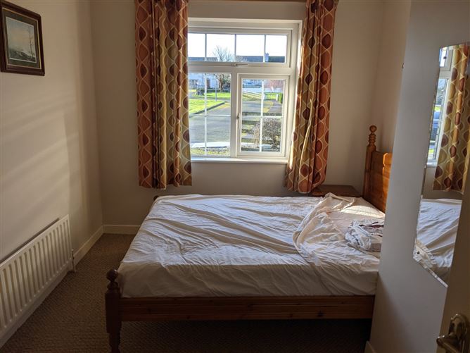 5 Lakeside Villas, Dromineer, Nenagh, Co. Tipperary