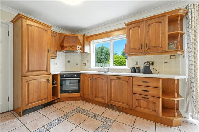 6 Riverside Grove, Ballina, Co. Mayo