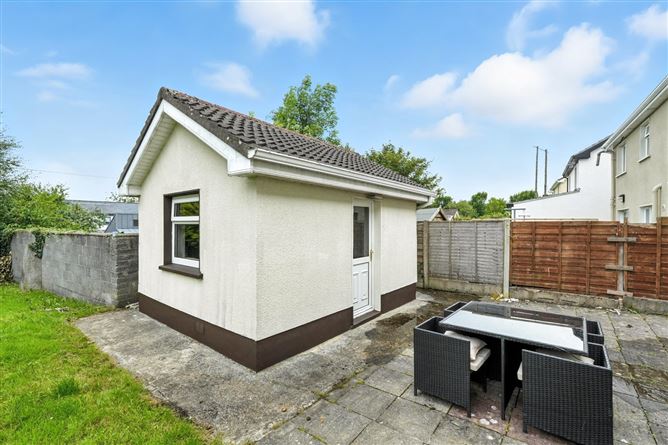 6 Riverside Grove, Ballina, Co. Mayo