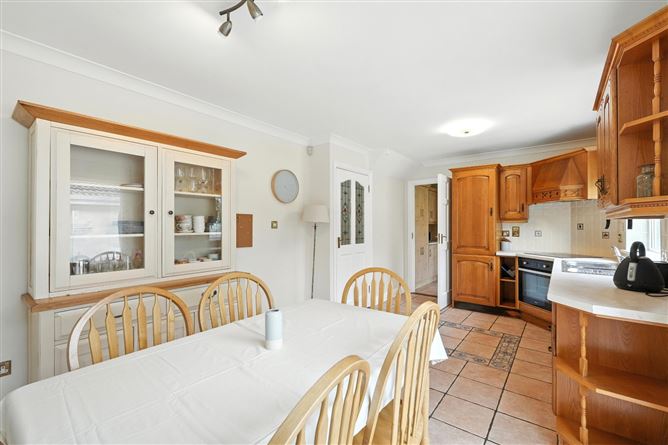 6 Riverside Grove, Ballina, Co. Mayo