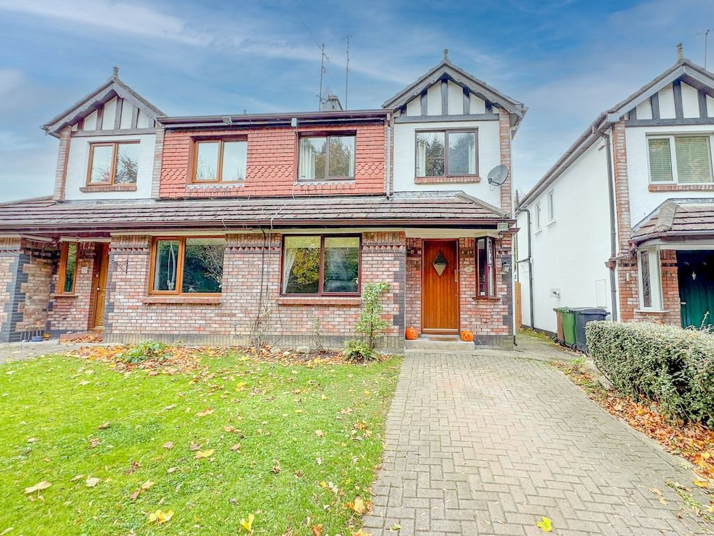10 Parc na Silla Rise, Loughlinstown, Dublin 18