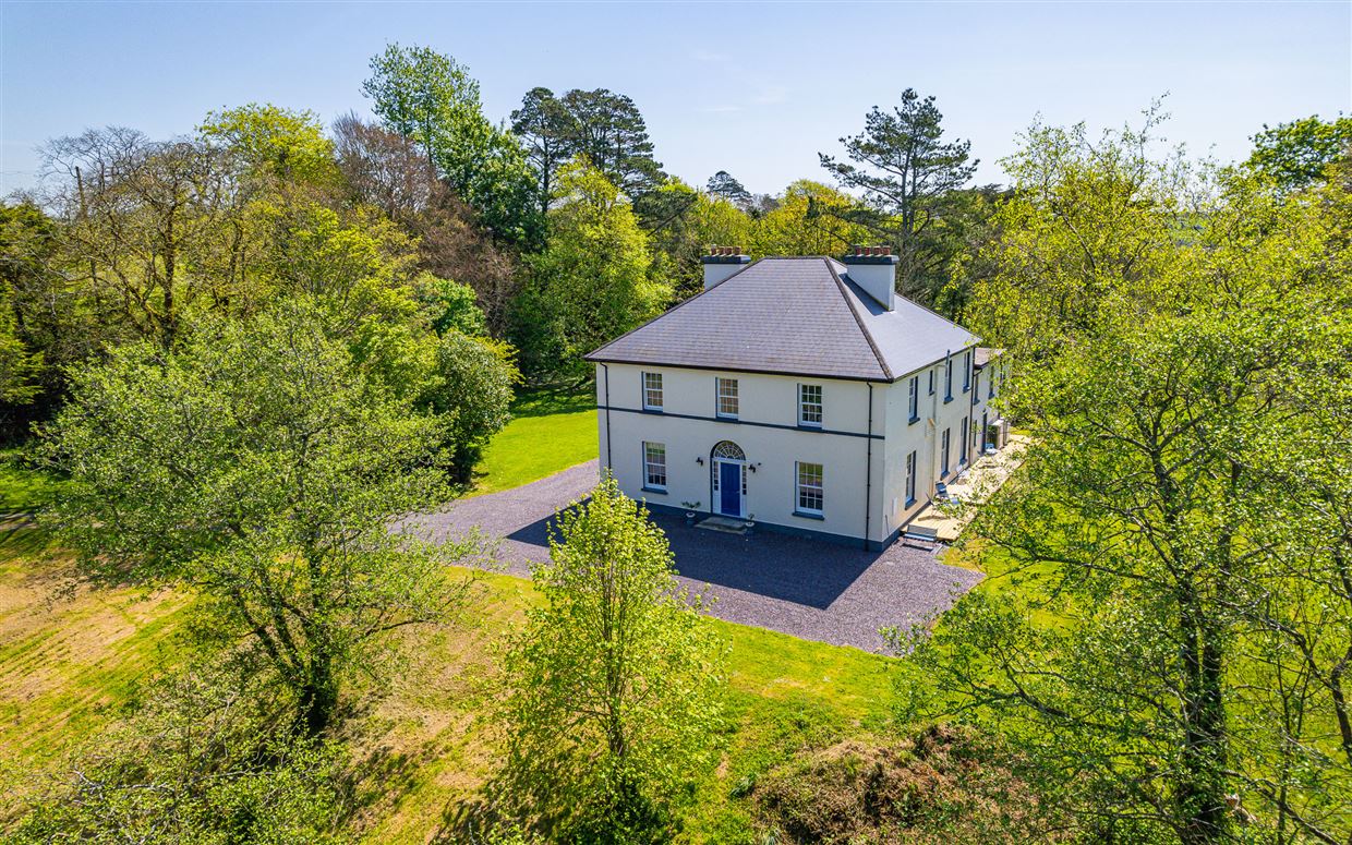 Lawn House, West End, Drimoleague, Cork