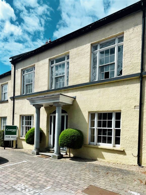 1 Coach House Yard, Johnstown, County Kildare
