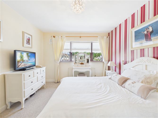 Photo 18 of 29 — 62 Newbrook Avenue, Donaghmede, Dublin 13