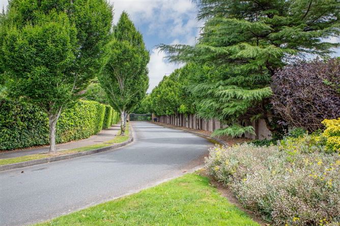 11 Esker Pines, Lucan, Dublin