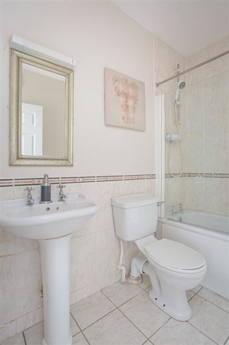11 Esker Pines, Lucan, Dublin